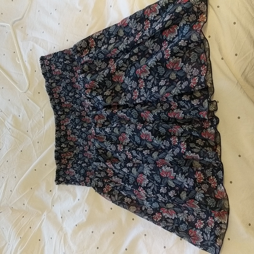 Flowy Cabi skirt